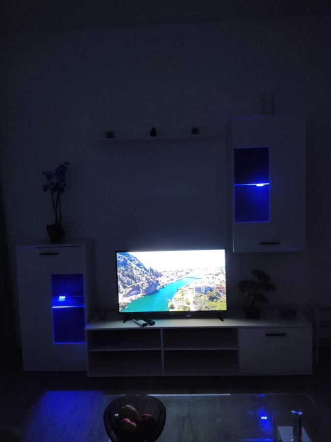 Apartment Ravnice Omiš Εξωτερικό φωτογραφία