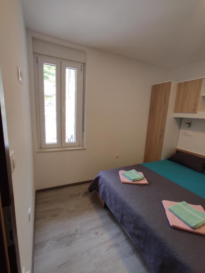 Apartment Ravnice Omiš Εξωτερικό φωτογραφία